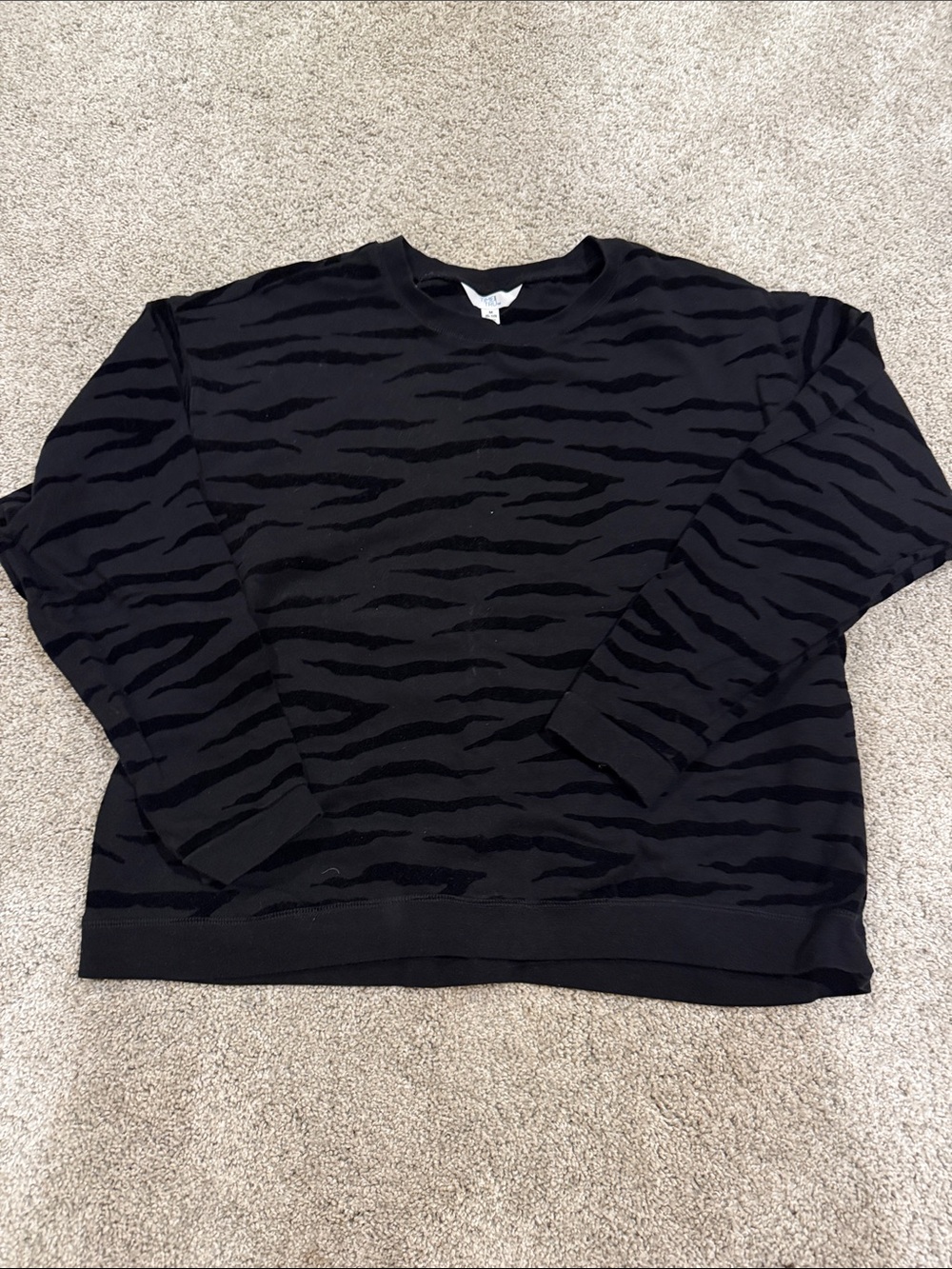 Women’s Black Zebra-Pattern Crewneck Sweatshirt